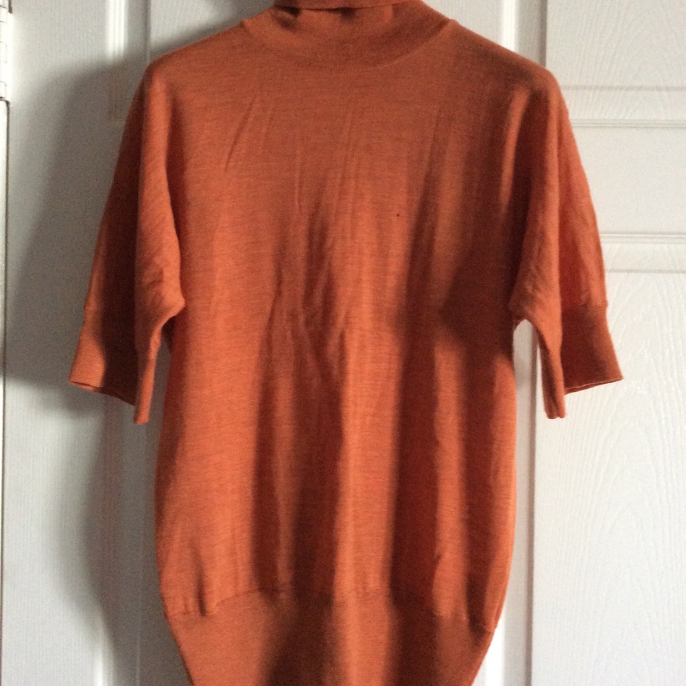 Beautiful designer top NWOT